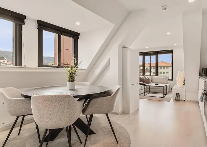 Dinbnb I Penthouse 250m From Center I Privat Balcony * Bergen
