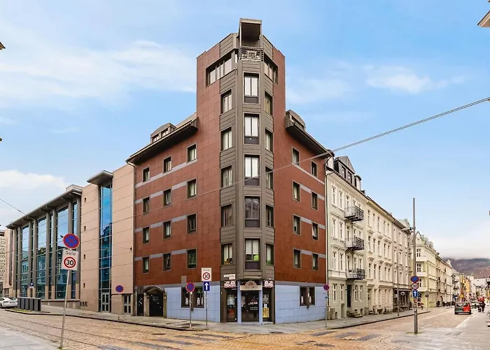 Dinbnb I Penthouse 250m From Center I Privat Balcony Appartamento *