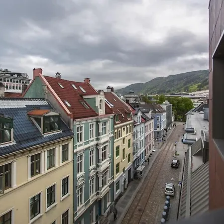 Apartment Dinbnb I Penthouse 250m From Center I Privat Balcony Bergen