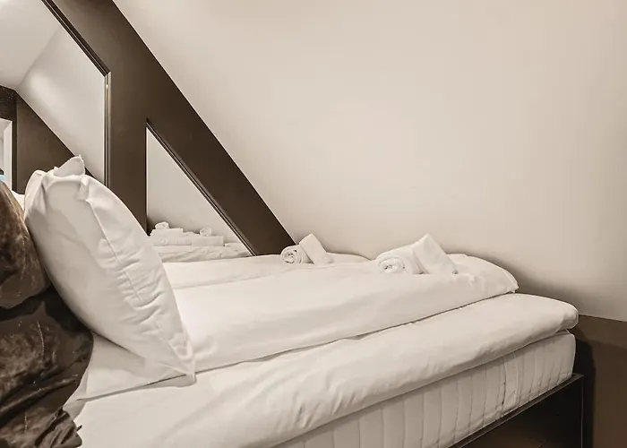Dinbnb I Penthouse 250m From Center I Privat Balcony 公寓 *