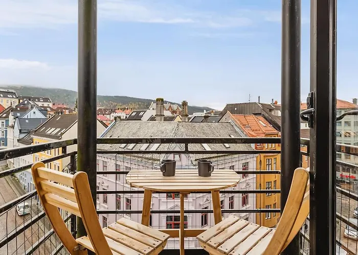 Dinbnb I Penthouse 250m From Center I Privat Balcony * 卑爾根